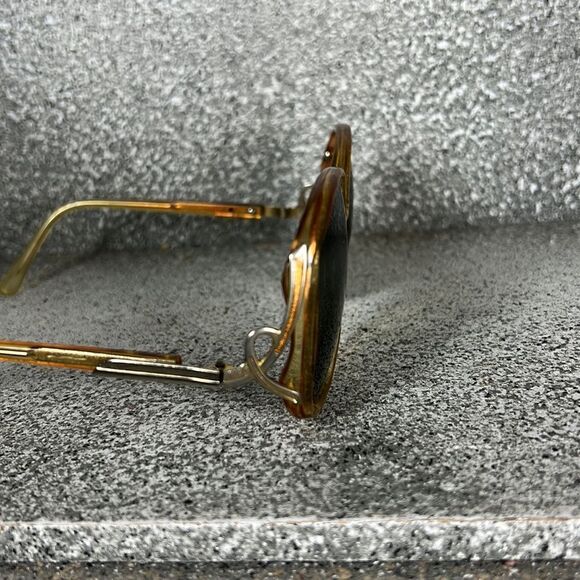 Squared Fashion Sunglasses - Picture 2 of 6